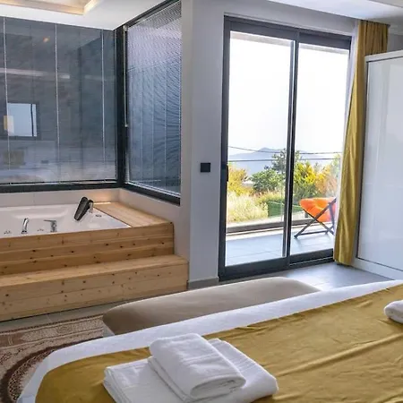 Doga Icerisinde Lueks Rose Villa Kaş