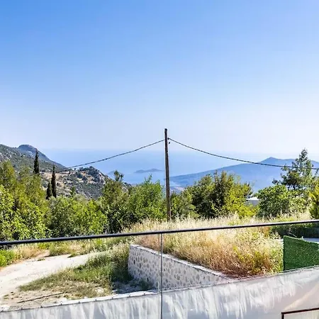 Villa Doga Icerisinde Lueks Rose