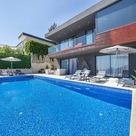 Doga Icerisinde Lueks Rose Villa Kaş