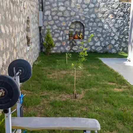 Doga Icerisinde Lueks Rose Villa *