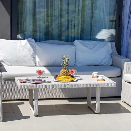 Doga Icerisinde Lueks Rose Villa *